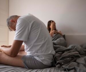 Faiblesse sexuelle après 40 ans : pourquoi ça arrive et comment y remédier naturellement.